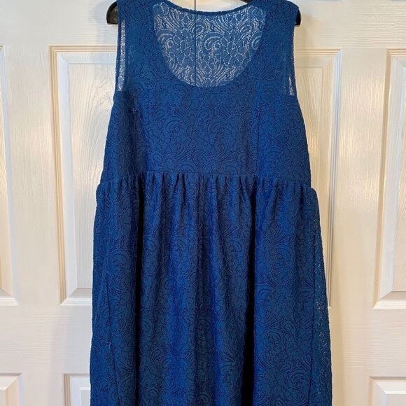 BLUE LACE LINED SIZE 22 by LANE BRYANT - Picture 6 of 6